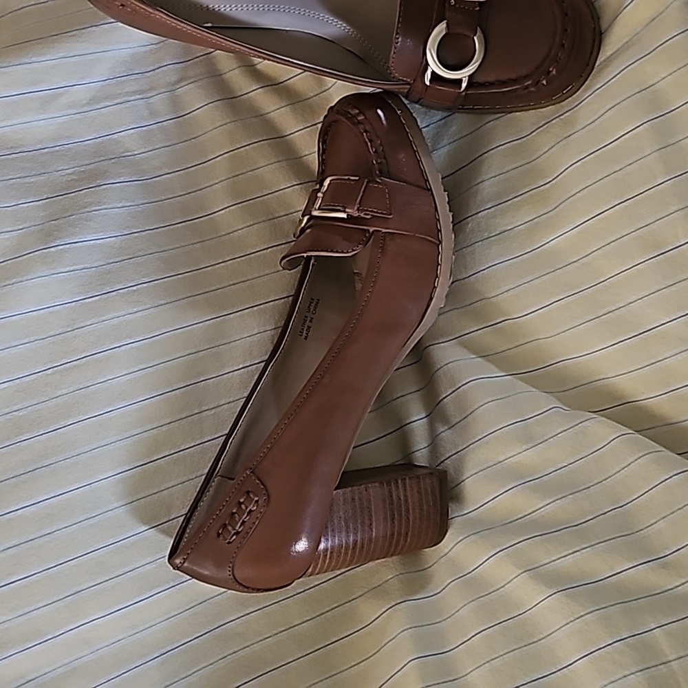 Ellen Tracy Brown Chunky Heels Woman's Size 8 - Picture 5 of 16
